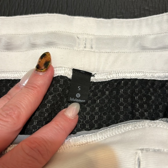 Lululemon At Ease jogger in light gray - Picture 2 of 4